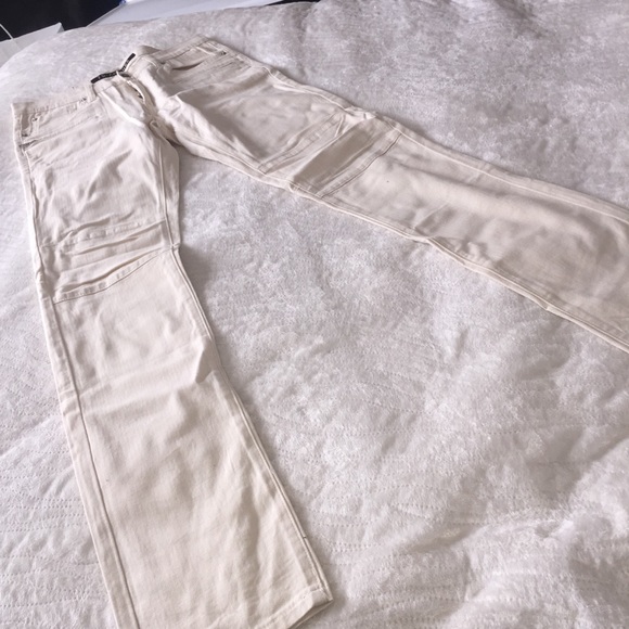 7DIAMONDS WHITE STRAIGHT LEG BUTTON FLY JEANS 30’s - Picture 2 of 6